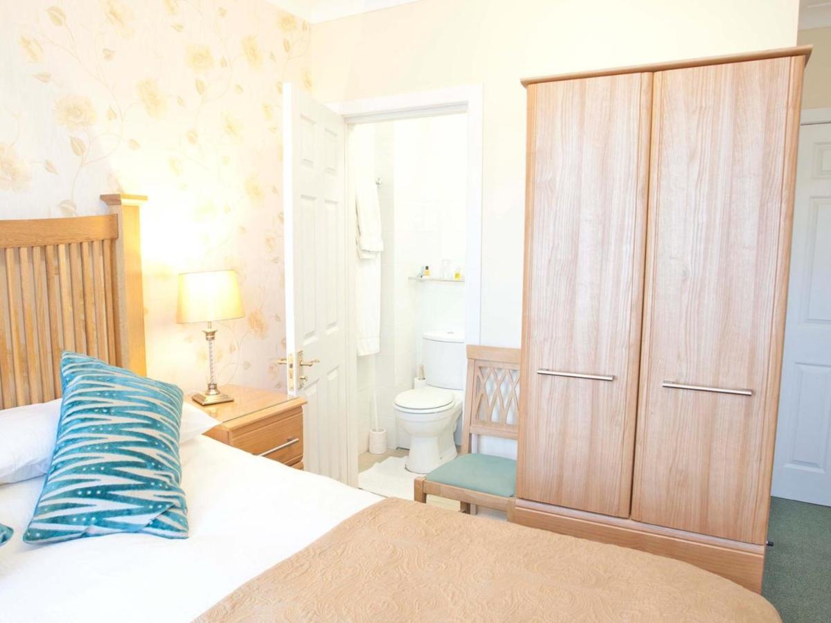 Amberlea Guest House Swanage Bagian luar foto